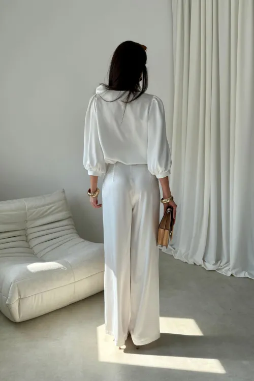 Elsa - elegante Wide-Leg Hose mit edlem Satin-Finish in Ecru