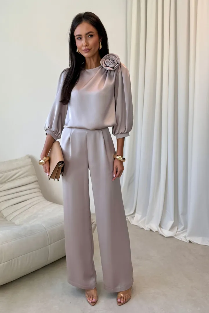 Elsa - elegante Wide-Leg Hose mit edlem Satin-Finish in hell Beige