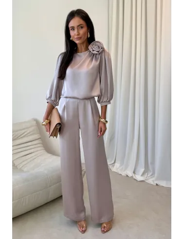 Elsa – eleganckie szerokie spodnie satynowe w kolorze jasnego beżu damskie | Roco Fashion