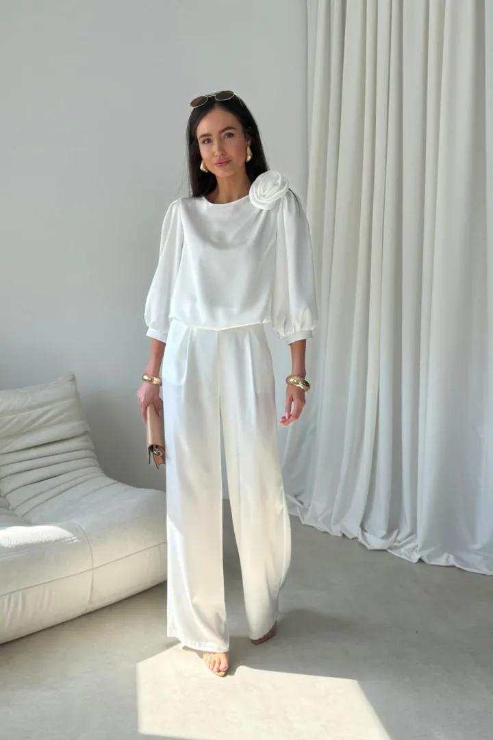 Elsa - elegante Wide-Leg Hose mit edlem Satin-Finish in Ecru