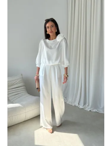 Elsa – elegante Wide-Leg Hose mit Satin-Finish in Ecru| Roco Fashion