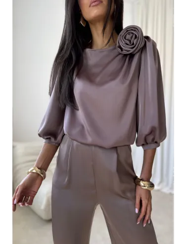 Elsa – eleganckie szerokie spodnie satynowe brązowe damskie | Roco Fashion