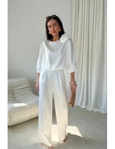 Elsa – eleganckie szerokie spodnie satynowe ecru damskie | Roco Fashion