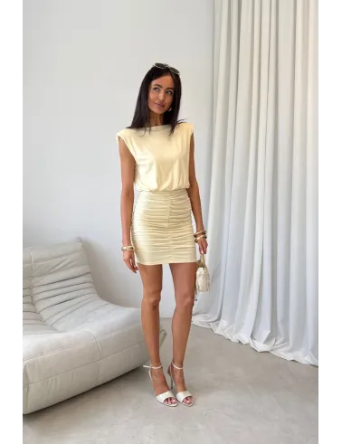Yselle – mini sukienka z marszczeniem i odkrytymi plecami jasnożółta | Roco Fashion