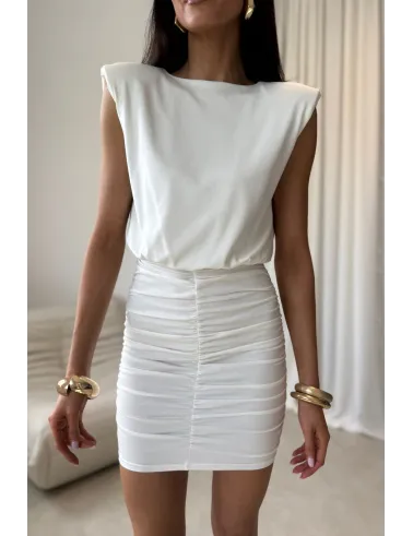 Yselle – Elegantes Minikleid mit Raffungen und tiefem Rückenausschnitt in Ecru | Roco Fashion