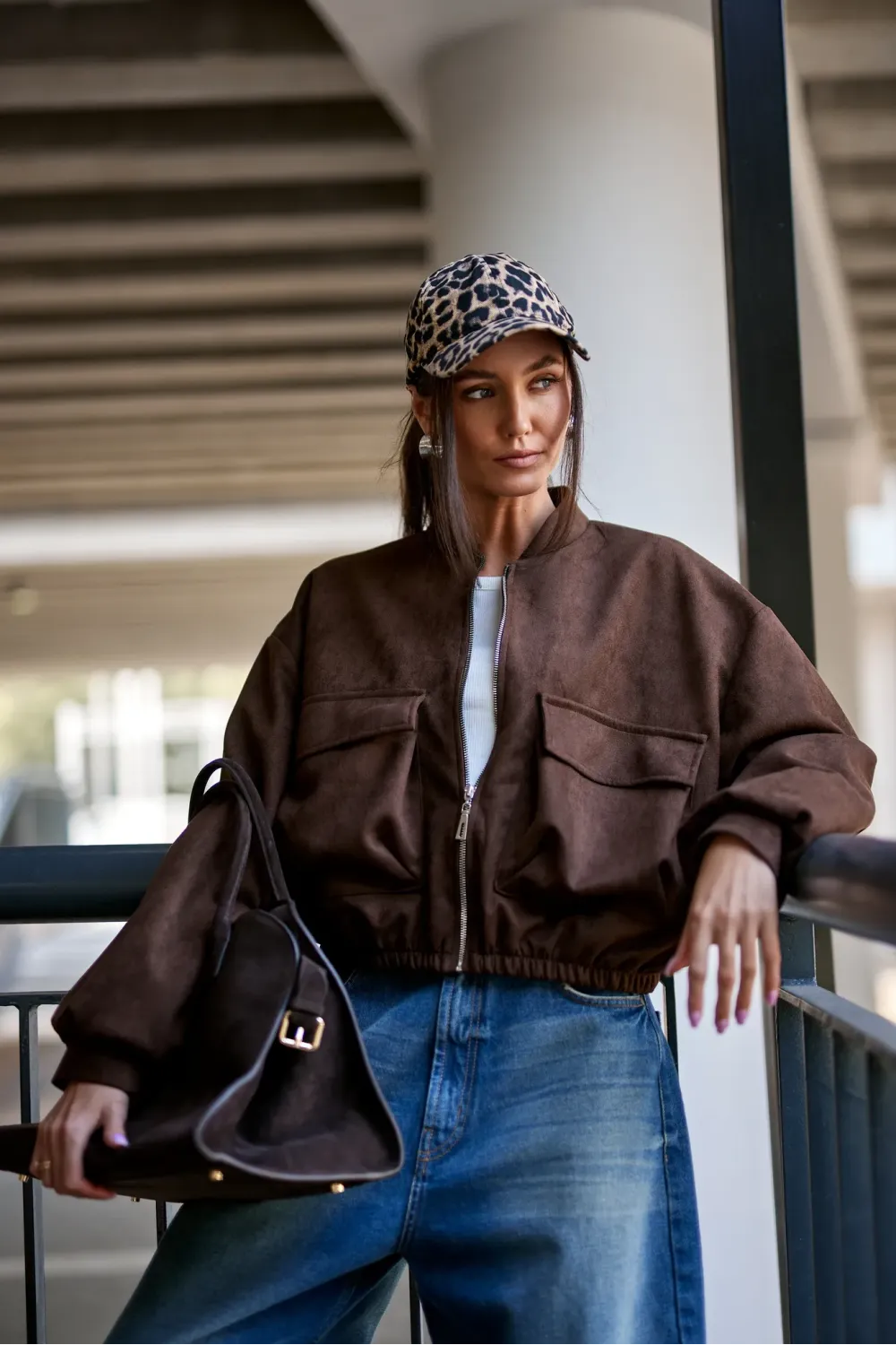 Vivara – brązowa kurtka bomberka na zamek | Roco Fashion