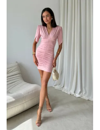 Novalie – Elegantes Minikleid mit Raffungen und kurzen Ärmeln in Puderrosa | Roco Fashion