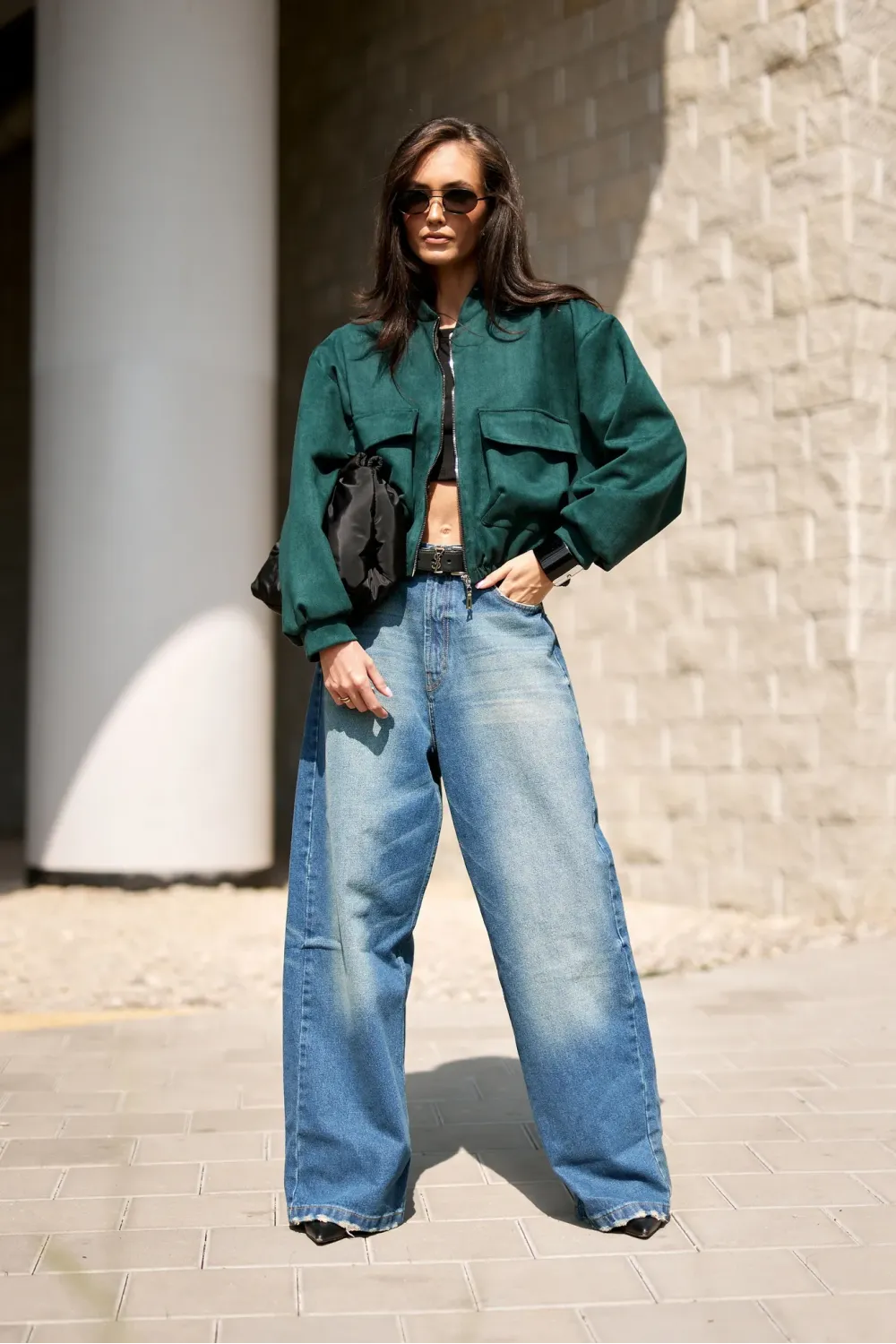 Vivara – kurtka bomberka w kolorze butelkowej zieleni na zamek | Roco Fashion