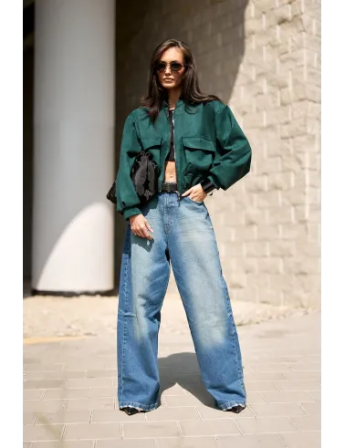 Vivara – kurtka bomberka w kolorze butelkowej zieleni na zamek | Roco Fashion