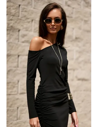 Noemi – schwarzes Midikleid mit asymmetrischem Ausschnitt | Roco Fashion