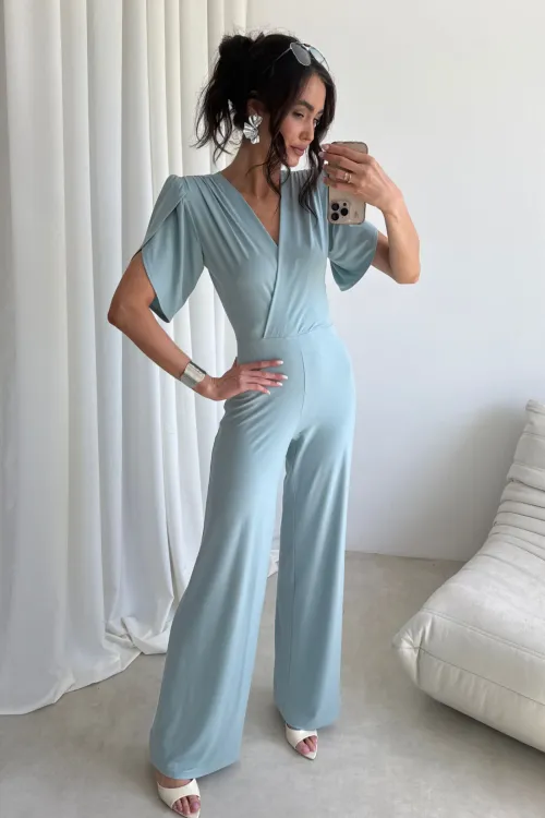 Amaris – Eleganter Jumpsuit mit V-Ausschnitt und weitem Bein in Mint| Roco Fashion