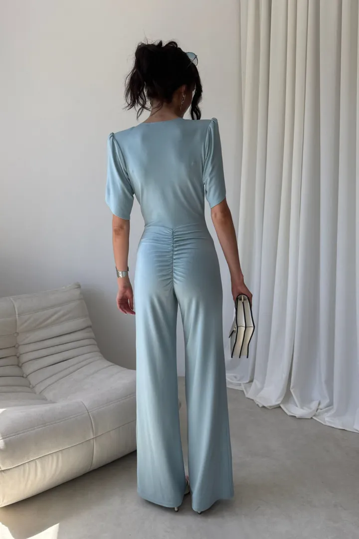 Amaris - Eleganter Jumpsuit mit V-Ausschnitt und weitem Bein in Mint
