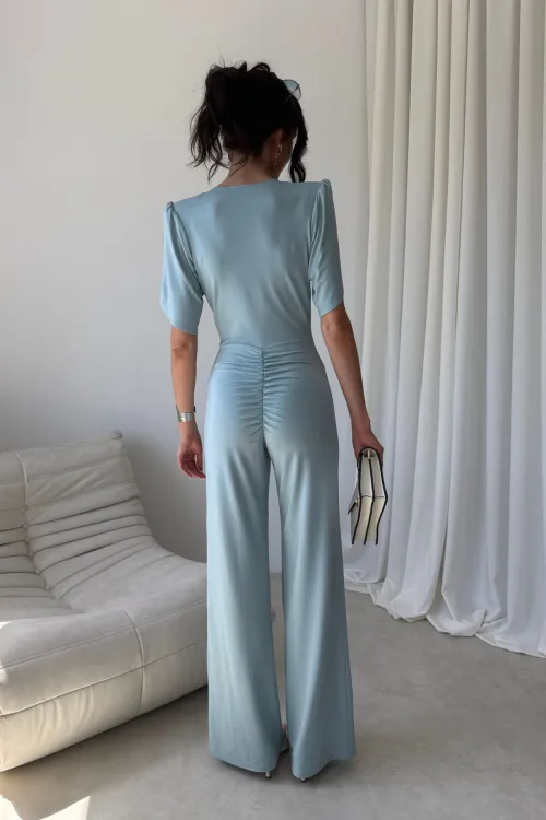 Amaris - Eleganter Jumpsuit mit V-Ausschnitt und weitem Bein in Mint