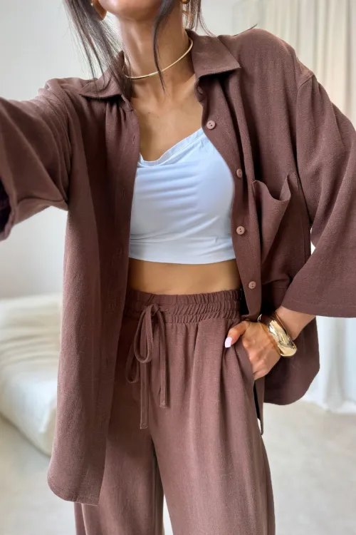 Rosalise - Luftige Hemdbluse mit Brusttasche in Braun