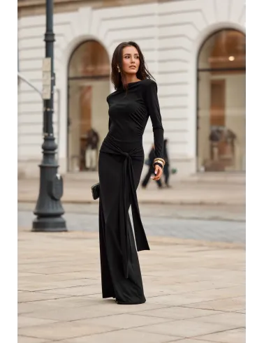 Serenya – schwarzes Maxikleid mit Rückenausschnitt | Roco Fashion