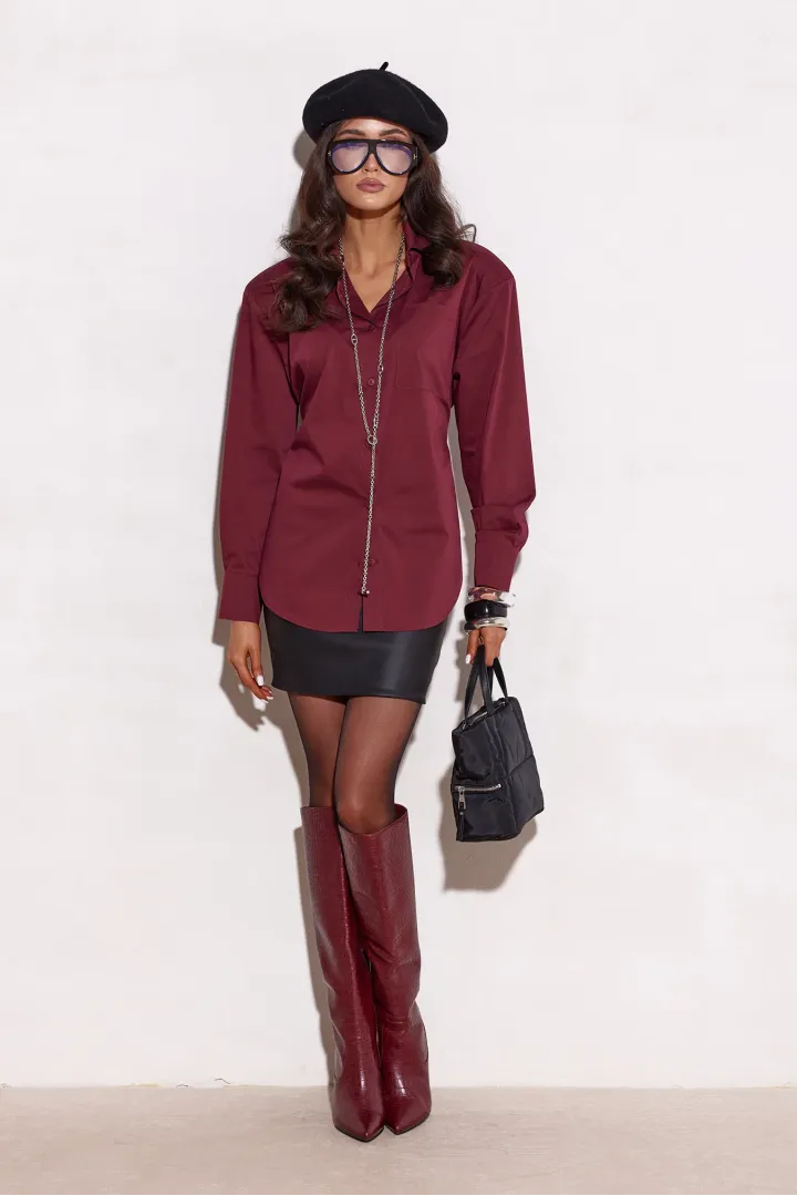 Livia – taillierte Long-Bluse mit Bindegürtel in Burgunderrot