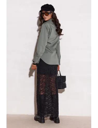 Livia – koszula khaki wiązana w talii o przedłużonym kroju | Roco Fashion