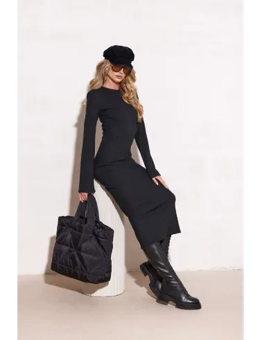 Vera - geripptes schwarzes Midi-Kleid mit langen Ärmeln | Roco Fashion